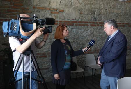 Okrogla miza Notranjsko primorske novice 20 Foto Ljubo Vukelič